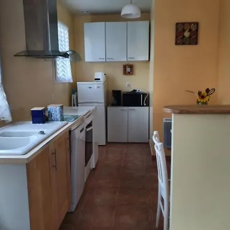 Nyaraló Maison De Plain-pied Avec Jardin, Animaux Sur Demande, Pres De La - Fr-1-476-23