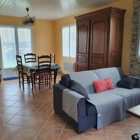 Maison De Plain-pied Avec Jardin, Animaux Sur Demande, Pres De La - Fr-1-476-23 LʼAiguillon-sur-Mer