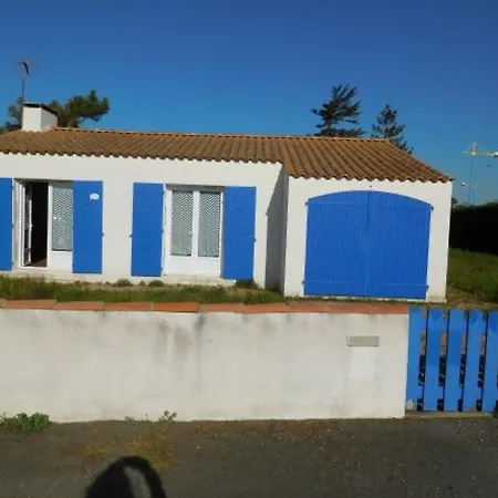 Maison De Plain-pied Avec Jardin, Animaux Sur Demande, Pres De La - Fr-1-476-23 Nyaraló *