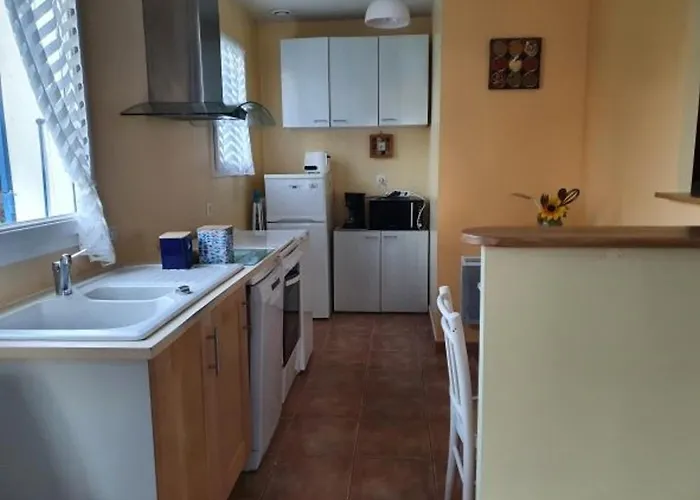 Ferienhaus Maison De Plain-pied Avec Jardin, Animaux Sur Demande, Pres De La - Fr-1-476-23